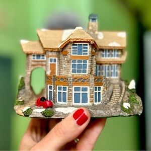 Vintage Mini Cottage Figurine 3D Textured Art with Car & Driveway